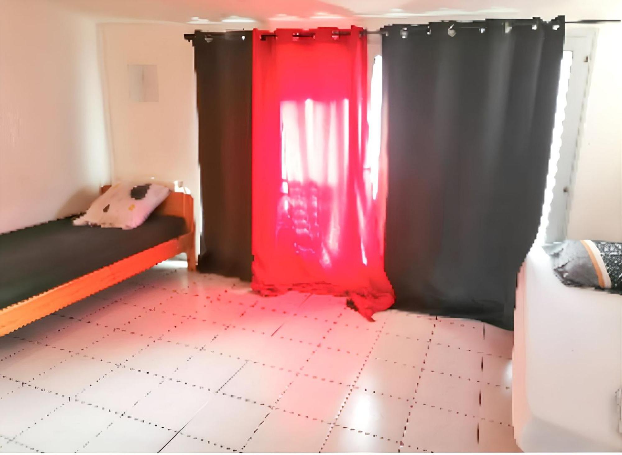 Appartement Charmant A Avignon 50 M² Terrasse Privee Exterior photo